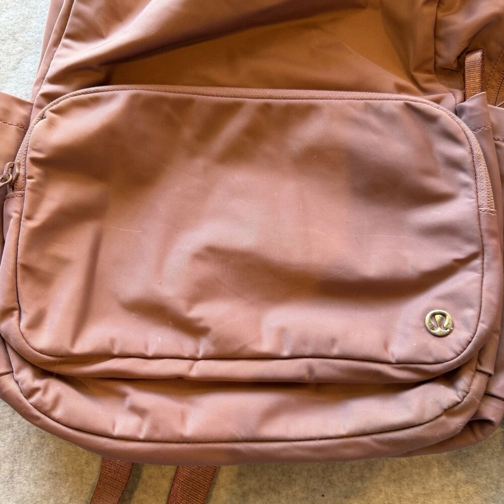 Lululemon Everywhere Backpack 22L Spiced Chai / Dusty Rose - Picture 12 of 13